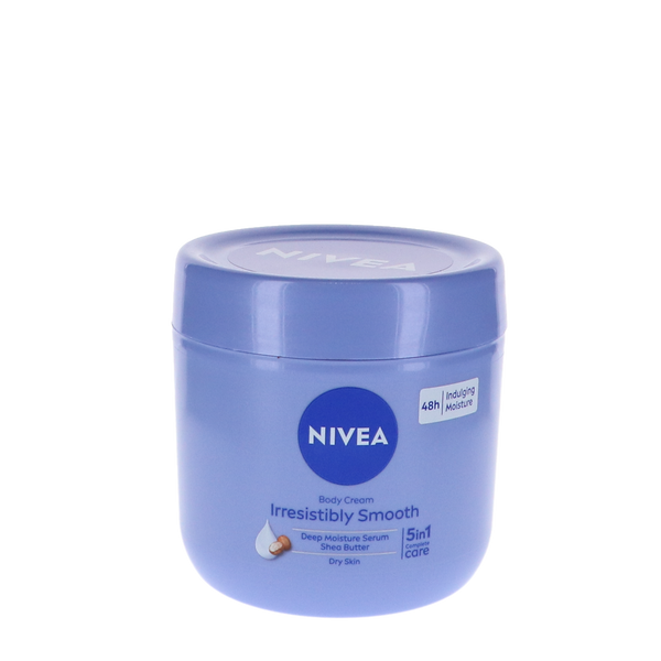 Nivea Crème Irresistibly Smooth 400ml voor zijdezachte huid en diepe hydratatie, geschikt voor dagelijks gebruik.